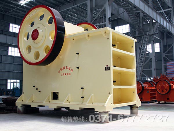 顎式粉碎機(jī)顎板、肘板和邊護(hù)板哪種好？