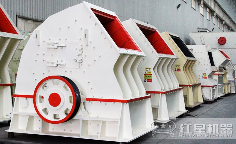 錘式破碎機(jī)廠家，現(xiàn)貨供應(yīng)