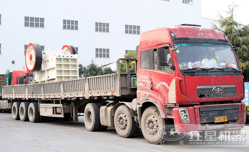 人工破碎混凝土用什么機(jī)器？選擇顎破機(jī)，大產(chǎn)量，運(yùn)行可靠