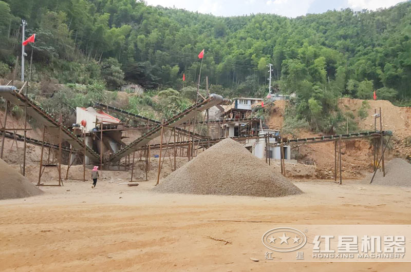 石頭破碎機(jī)成套設(shè)備都有哪些？?jī)?nèi)含石頭破碎機(jī)生產(chǎn)的全過程視頻